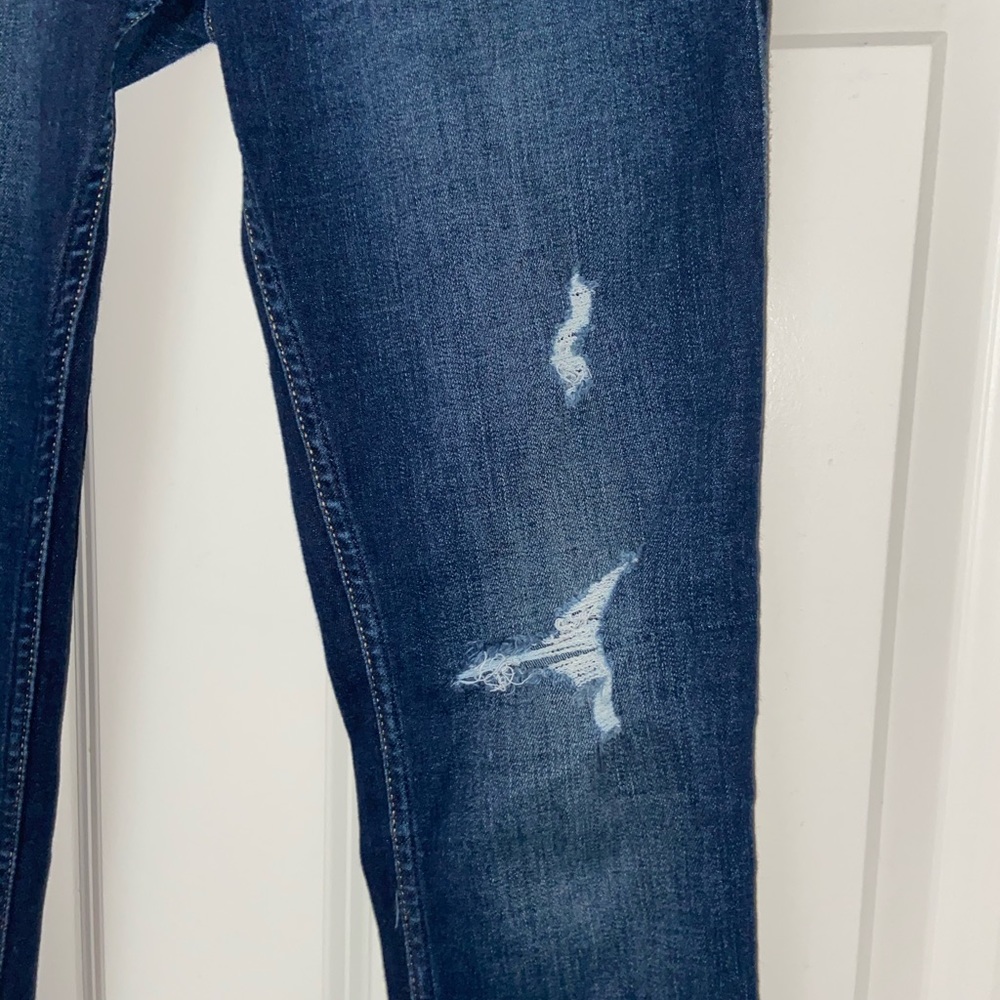 Distressed Skinny Jeans - Picture 4 of 8